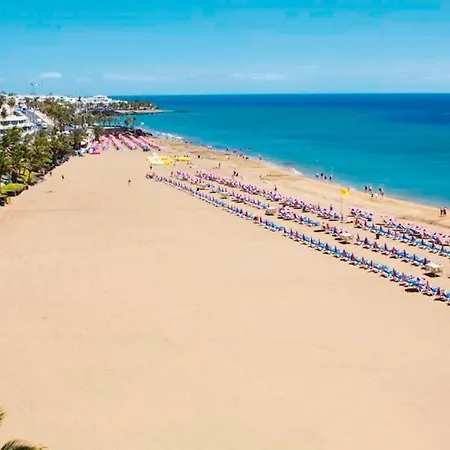 Gibshouse Megan Puerto del Carmen (Lanzarote)